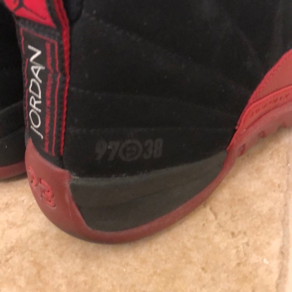Jordan 13 flu game 2009 - Picture 5 of 7